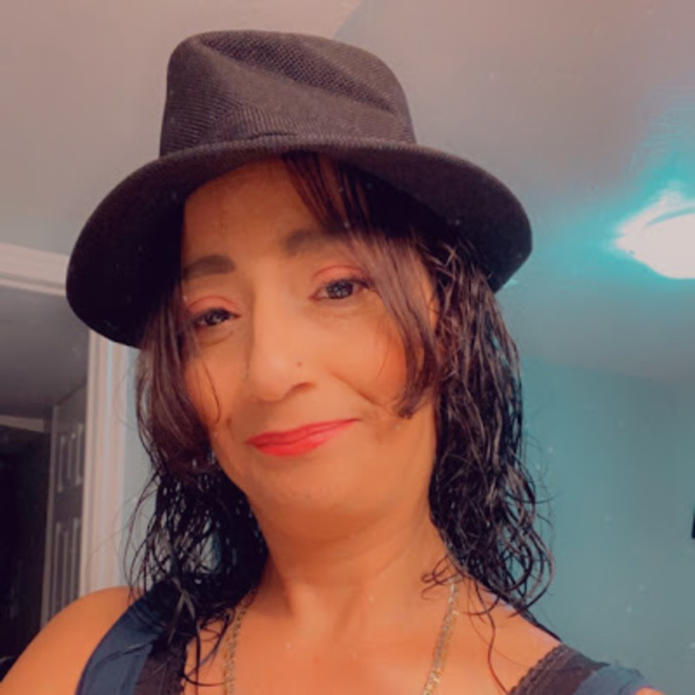 Meet your Posher, Denise